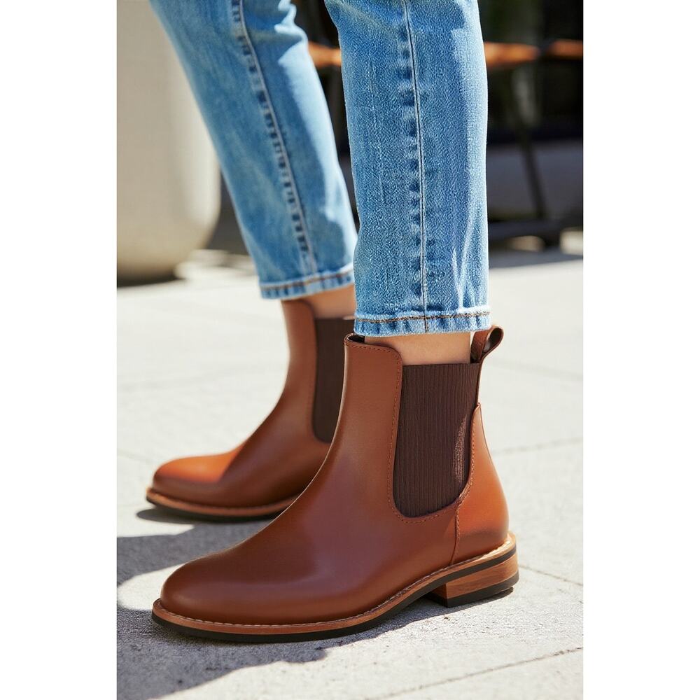 Nisolo Brown Ankle Boots